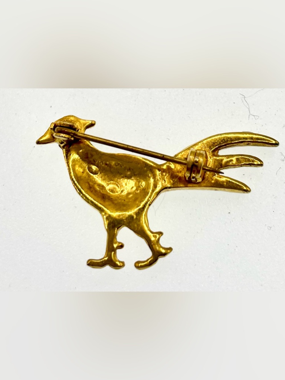 Vintage Rhinestone Bird Gold Tone Brooch Red Eye Figural Mid Century Pin - Picture 5 of 6